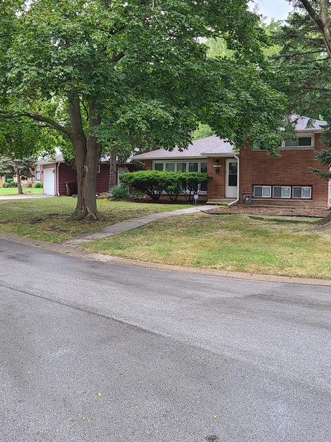17201 Longfellow Ave, Hazel Crest, IL 60429 photo 2