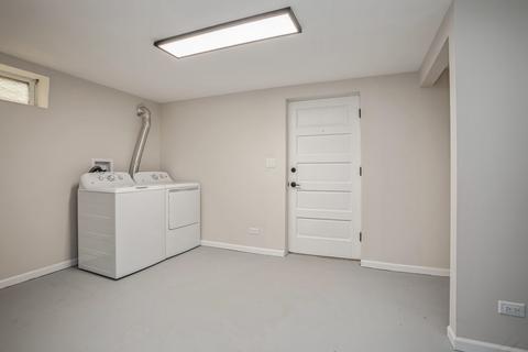 209 S Mill Rd, Addison, IL 60101 photo 16