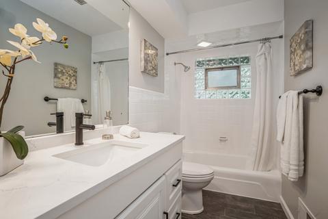209 S Mill Rd, Addison, IL 60101 photo 13
