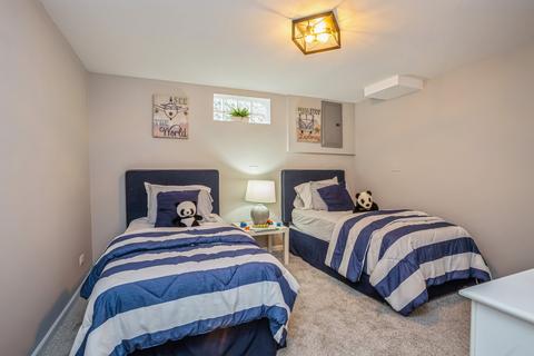 209 S Mill Rd, Addison, IL 60101 photo 12