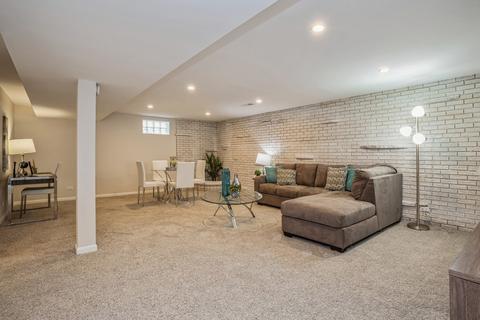 209 S Mill Rd, Addison, IL 60101 photo 7