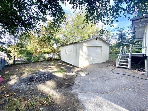 57 Crescent St, Elgin, IL 60123 photo 14