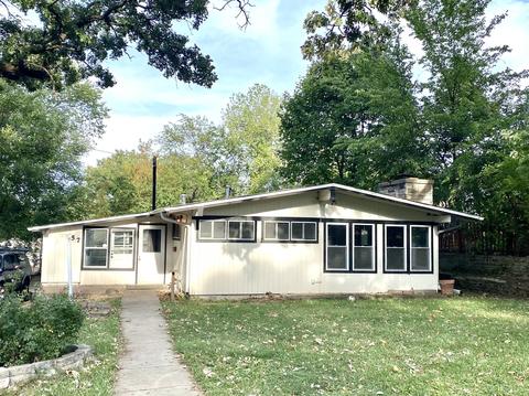 57 Crescent St, Elgin, IL 60123 photo 1