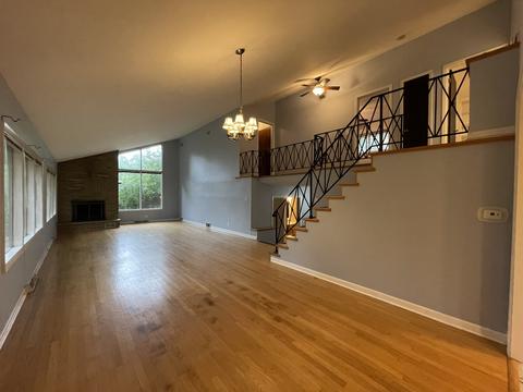 730 E Baldwin Rd, Palatine, IL 60074 photo 2
