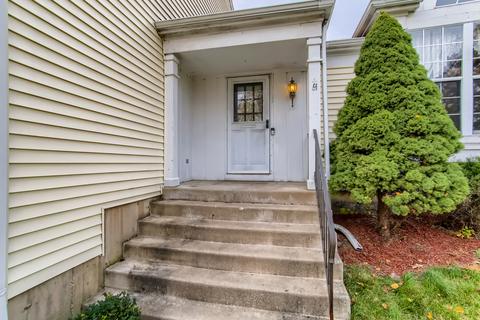 1935 Gleneagle Cir, Elgin, IL 60123 photo 3