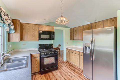1935 Gleneagle Cir, Elgin, IL 60123 photo 9