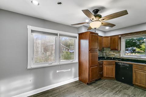 3941 153rd Pl, Midlothian, IL 60445 photo 3