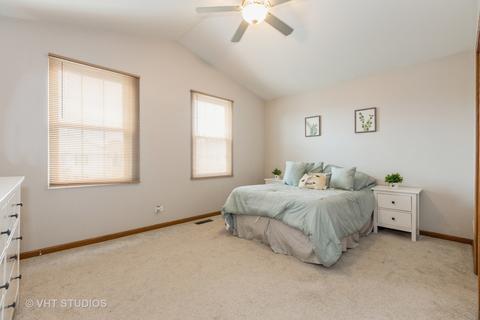 980 Symphony Dr, Aurora, IL 60504 photo 6