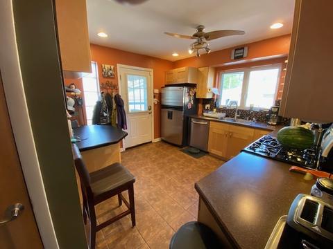 2213 Erika Dr, Broadview, IL 60155 photo 8