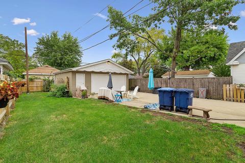 930 Greenview Ave, Des Plaines, IL 60016 photo 16