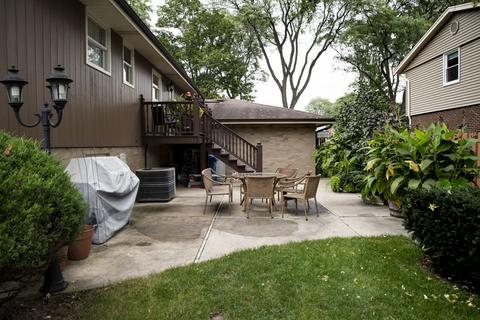 2017 E Woodview Dr, Mount Prospect, IL 60056 photo 36