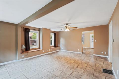 105 S Adams St, Philo, IL 61864 photo 7