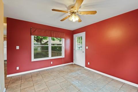 105 S Adams St, Philo, IL 61864 photo 12