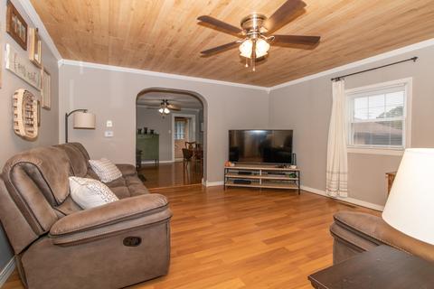 507 E Cherry St, Le Roy, IL 61752 photo 24