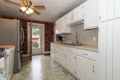 507 E Cherry St, Le Roy, IL 61752 photo 17