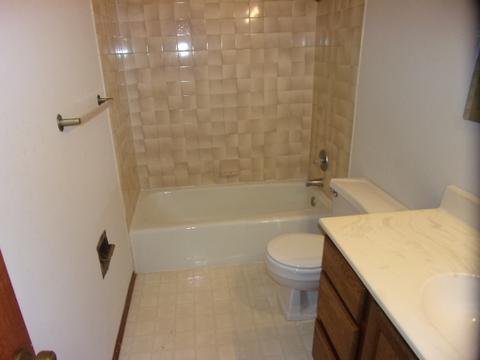 2002 Tracy Dr #6, Bloomington, IL 61704 photo 7