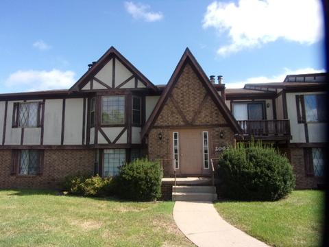 2002 Tracy Dr #6, Bloomington, IL 61704 photo 1