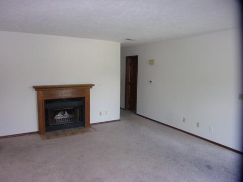 2002 Tracy Dr #6, Bloomington, IL 61704 photo 6
