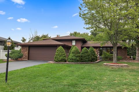9 S555 Allison Ct, Willowbrook, IL 60527 photo 1