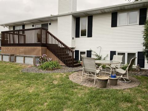 1810 14th St, Peru, IL 61354 photo 2