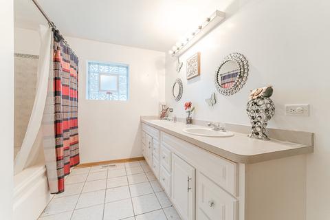 14656 Kostner Ave, Midlothian, IL 60445 photo 3