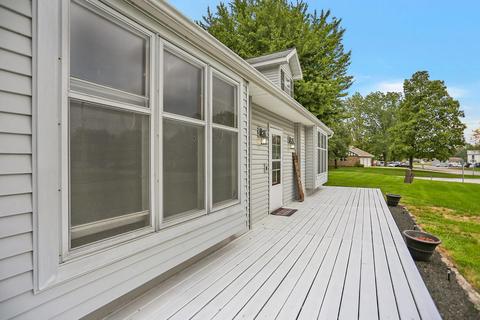 506 E Main St, Tolono, IL 61880 photo 9