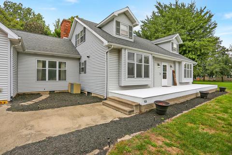 506 E Main St, Tolono, IL 61880 photo 8