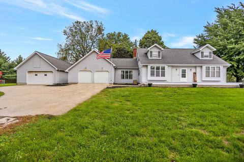 506 E Main St, Tolono, IL 61880 photo 1