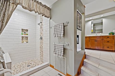320 Greenfeather Ln, Elgin, IL 60120 photo 32