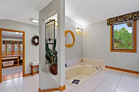320 Greenfeather Ln, Elgin, IL 60120 photo 30