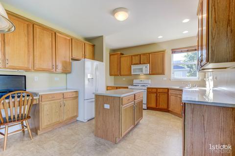 404 Cotoneaster Ct, Oswego, IL 60543 photo 7