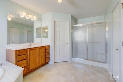 404 Cotoneaster Ct, Oswego, IL 60543 photo 12