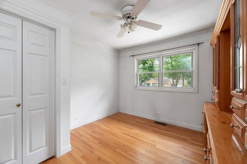 815 James Ct, Wheaton, IL 60189 photo 12