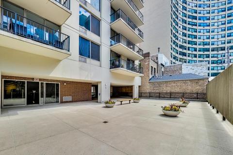 71 E Division St #1001, Chicago, IL 60610 photo 43