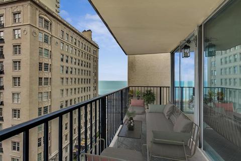 71 E Division St #1001, Chicago, IL 60610 photo 25