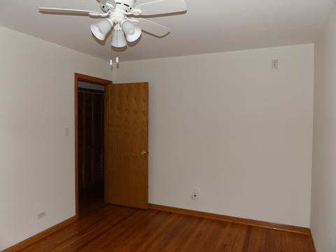 6953 W Olympic Dr, Bridgeview, IL 60455 photo 25