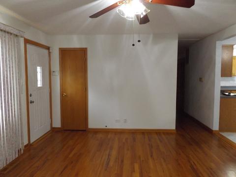 6953 W Olympic Dr, Bridgeview, IL 60455 photo 21