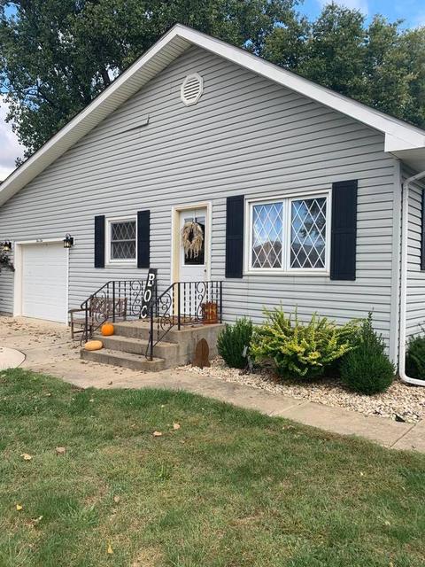 410 Elm St, Cedar Point, IL 61316 photo 3