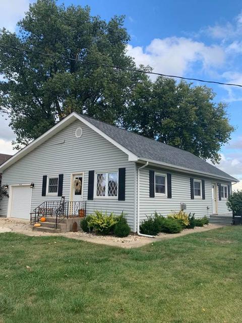410 Elm St, Cedar Point, IL 61316 photo 1