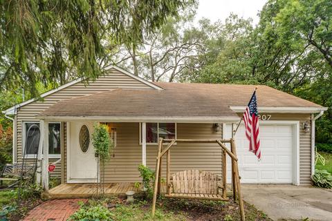 5207 N Leeside St, Mchenry, IL 60050 photo 1