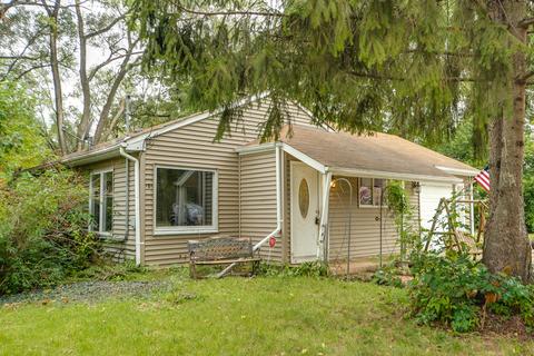 5207 N Leeside St, Mchenry, IL 60050 photo 3