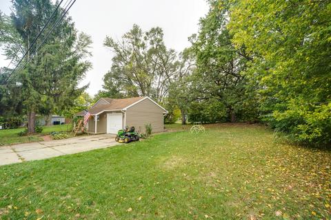 5207 N Leeside St, Mchenry, IL 60050 photo 4