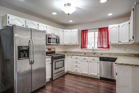 5207 N Leeside St, Mchenry, IL 60050 photo 7