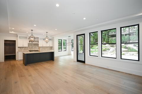 215 N Prospect St, Wheaton, IL 60187 photo 6