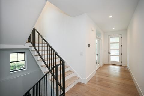 215 N Prospect St, Wheaton, IL 60187 photo 4
