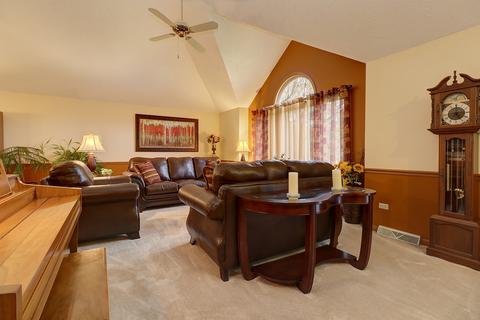 15405 S Creekside Dr, Plainfield, IL 60544 photo 4