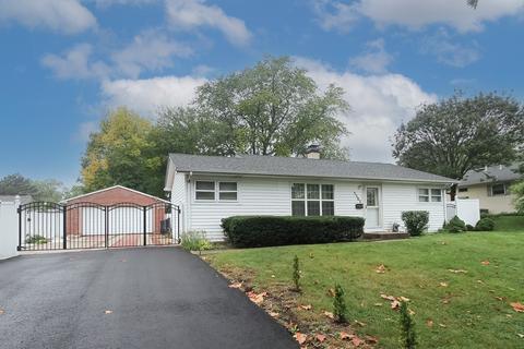 3503 Owl Dr, Rolling Meadows, IL 60008 photo 2
