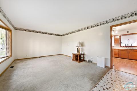 455 W Diversey Ave, Addison, IL 60101 photo 7