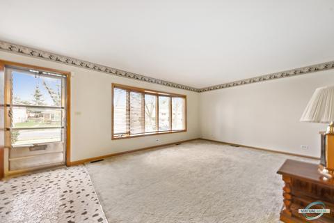 455 W Diversey Ave, Addison, IL 60101 photo 8