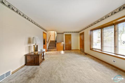 455 W Diversey Ave, Addison, IL 60101 photo 9